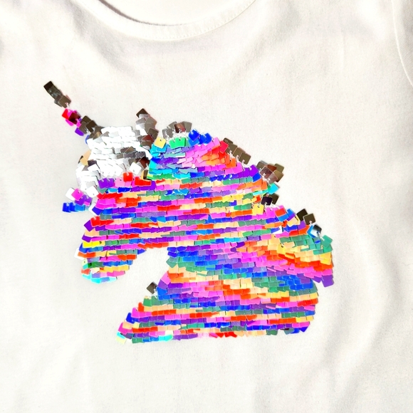 The Children's Place Girl's White Tee with Colorful Sequin Unicorn Size: 7/8 - Picture 2 of 6